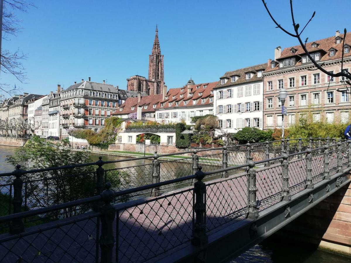 Cosy Duplex Cathedrale Au Bord De L'eau Straßburg